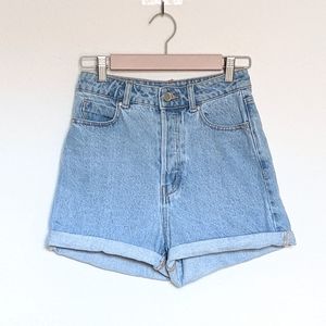 zara high waisted light wash denim shorts